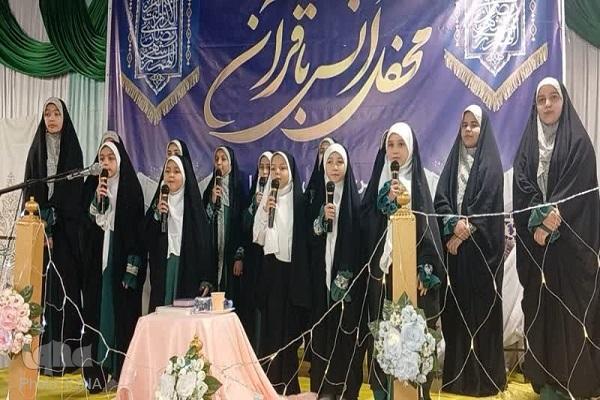 برپایی اولین محفل انس با قرآن ویژه بانوان شهرستان بهارستان