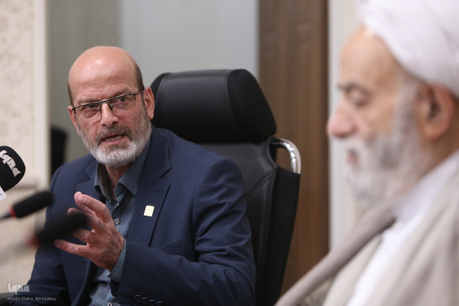 ویژهنامه حجتالاسلام محسن قرائتی منتشر شد ویژهنامه حجتالاسلام محسن قرائتی منتشر شد