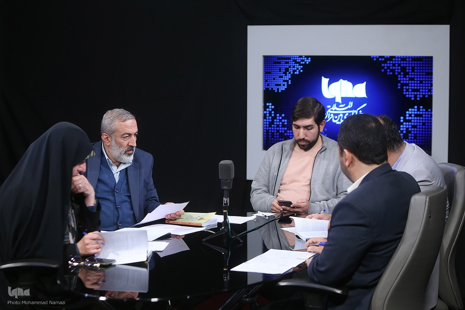 مهمترین اشکالات کتاب «قرآن، هرمنوتیک و باطن در تشیع نخستین» چیست؟ مهمترین اشکالات کتاب «قرآن، هرمنوتیک و باطن در تشیع نخستین» چیست؟