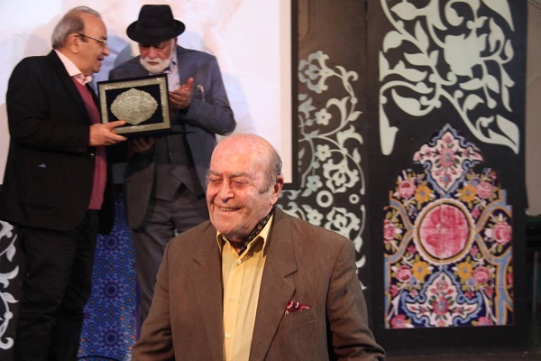 تجلیل از نیم قرن هنرمندی محمد ابهری در فرهنگسرای اندیشه