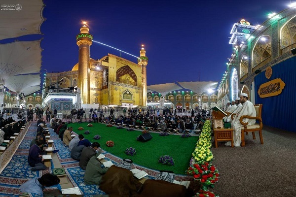 تلاوت قرآن کریم در حرم امام علی (ع) + عکس