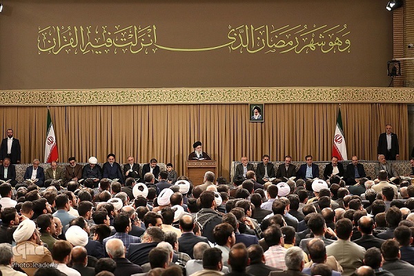 ای کاش هر مسجد یک محفل قرآن داشت ای کاش هر مسجد یک محفل قرآن داشت