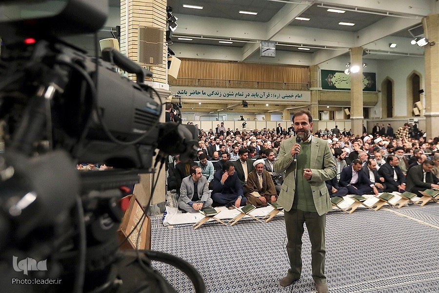 ای کاش هر مسجد یک محفل قرآن داشت ای کاش هر مسجد یک محفل قرآن داشت