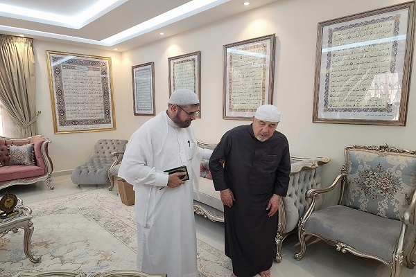 انتخاب «عثمان طه» به عنوان چهره قرآنی سال از سوی آستان حسینی