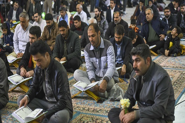 محفل قرآنی شب نیمه شعبان در مسجد مقدس جمکران برگزار شد