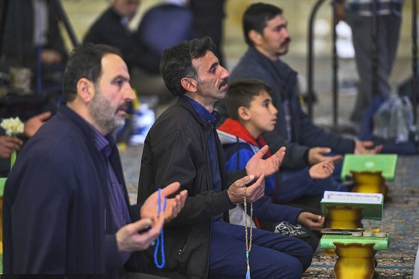محفل قرآنی شب نیمه شعبان در مسجد مقدس جمکران برگزار شد