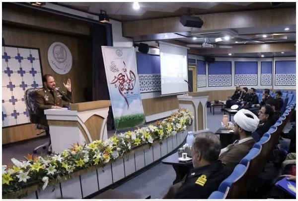 تربیت نیروهای دریایی ارتش با الگوی علمی و معارف قرآنی