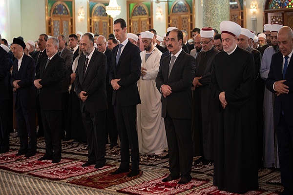 حضور بشار اسد در نماز عید فطر دمشق + عکس حضور بشار اسد در نماز عید فطر دمشق + عکس