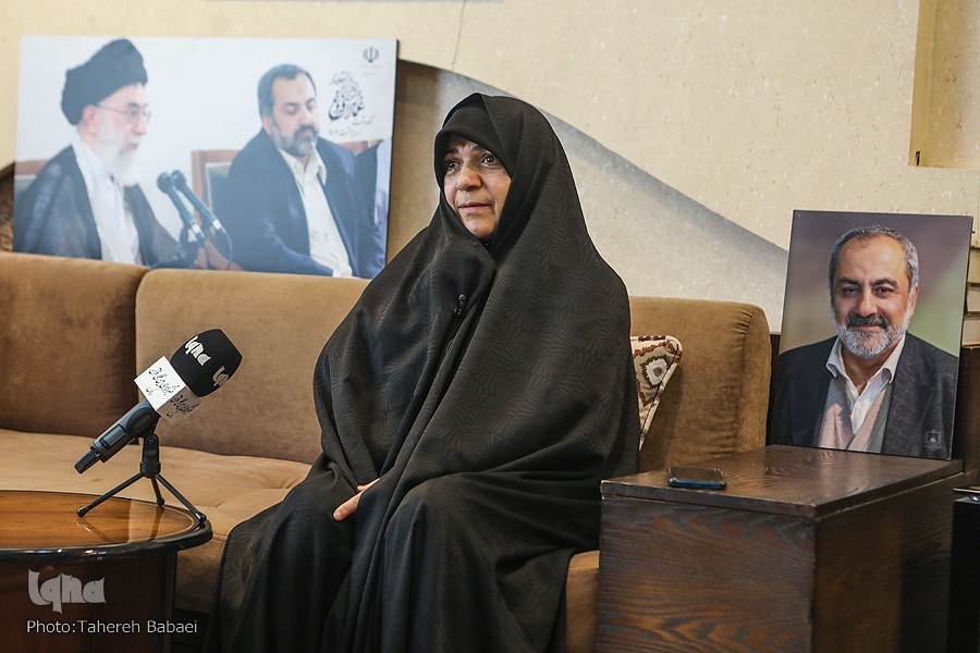 همسر مرحوم افروغ