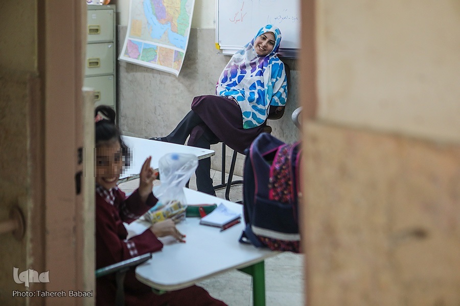 معلم مدرسه استثنایی