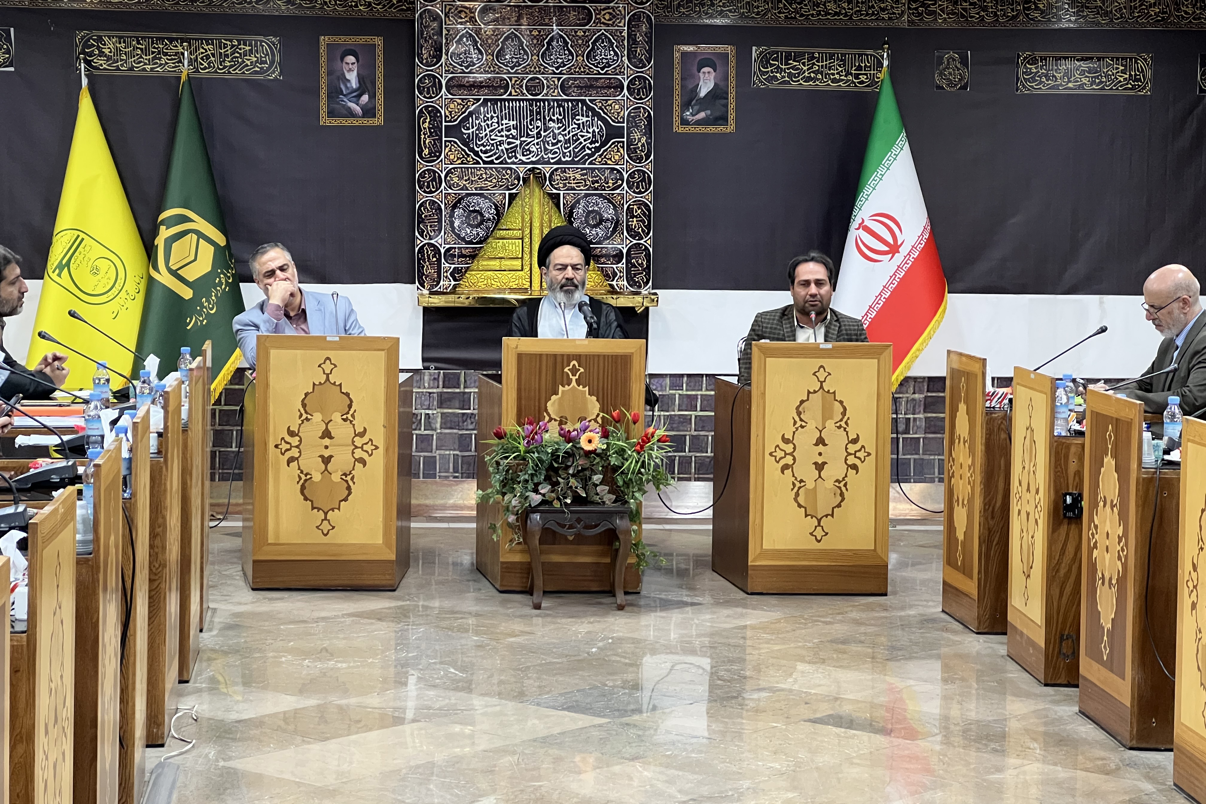 انتخاب آیات براساس مخاطب‌شناسی و نیاز حجاج باشد