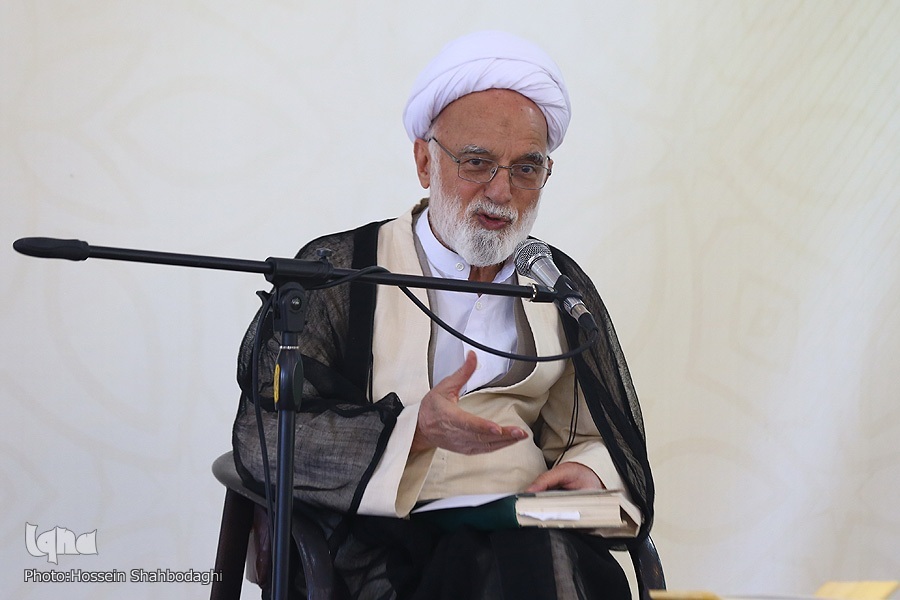 میزبانی گرم ساروق از بزرگترین گردهمایی قاریان و دعاخوانان‌ ممتاز کشوری و بین المللی + عکس و فیلم