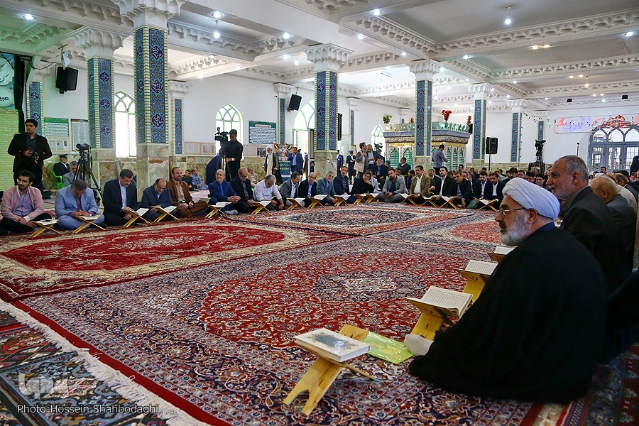 میزبانی گرم ساروق از بزرگترین گردهمایی قاریان و دعاخوانان‌ ممتاز کشوری و بین المللی + عکس و فیلم