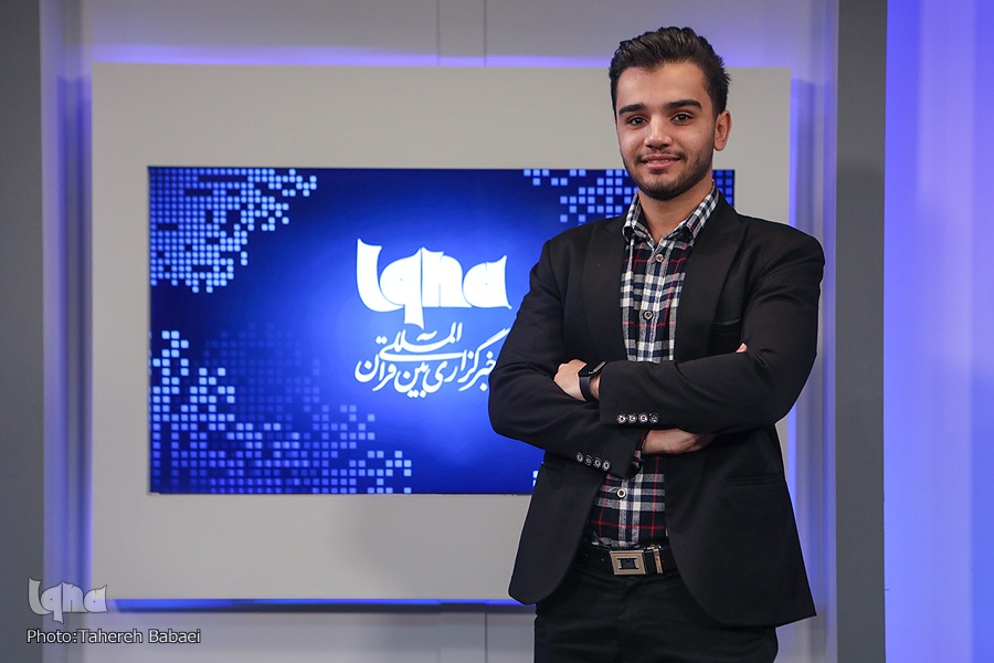 برنامه یونس شاهمرادی برای جایزه مسابقات عربستان / هدفی به نام همهگیری صوت تلاوت + فیلم برنامه یونس شاهمرادی برای جایزه مسابقات عربستان / هدفی به نام همهگیری صوت تلاوت + فیلم