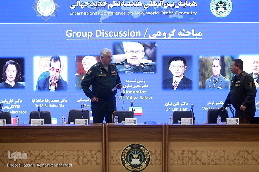 غرب و آمریکا به دنبال کلونیسازی جهان بودهاند غرب و آمریکا به دنبال کلونیسازی جهان بودهاند