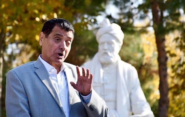 شاهنامه حماسه ملی ایرانیان نیست و متعلق به تمام جهانیان است