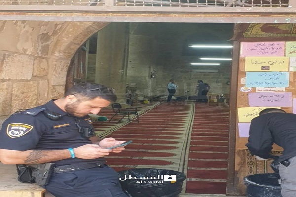 آسیب اشغالگران صهیونیست به مصلای باب الرحمه در مسجدالاقصی و واکنش اتحادیه عرب آسیب اشغالگران صهیونیست به مصلای باب الرحمه در مسجدالاقصی و واکنش اتحادیه عرب