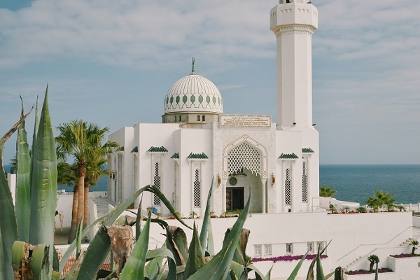 نگاهی به جنوبیترین مسجد اروپا + فیلم و عکس نگاهی به جنوبیترین مسجد اروپا + فیلم و عکس