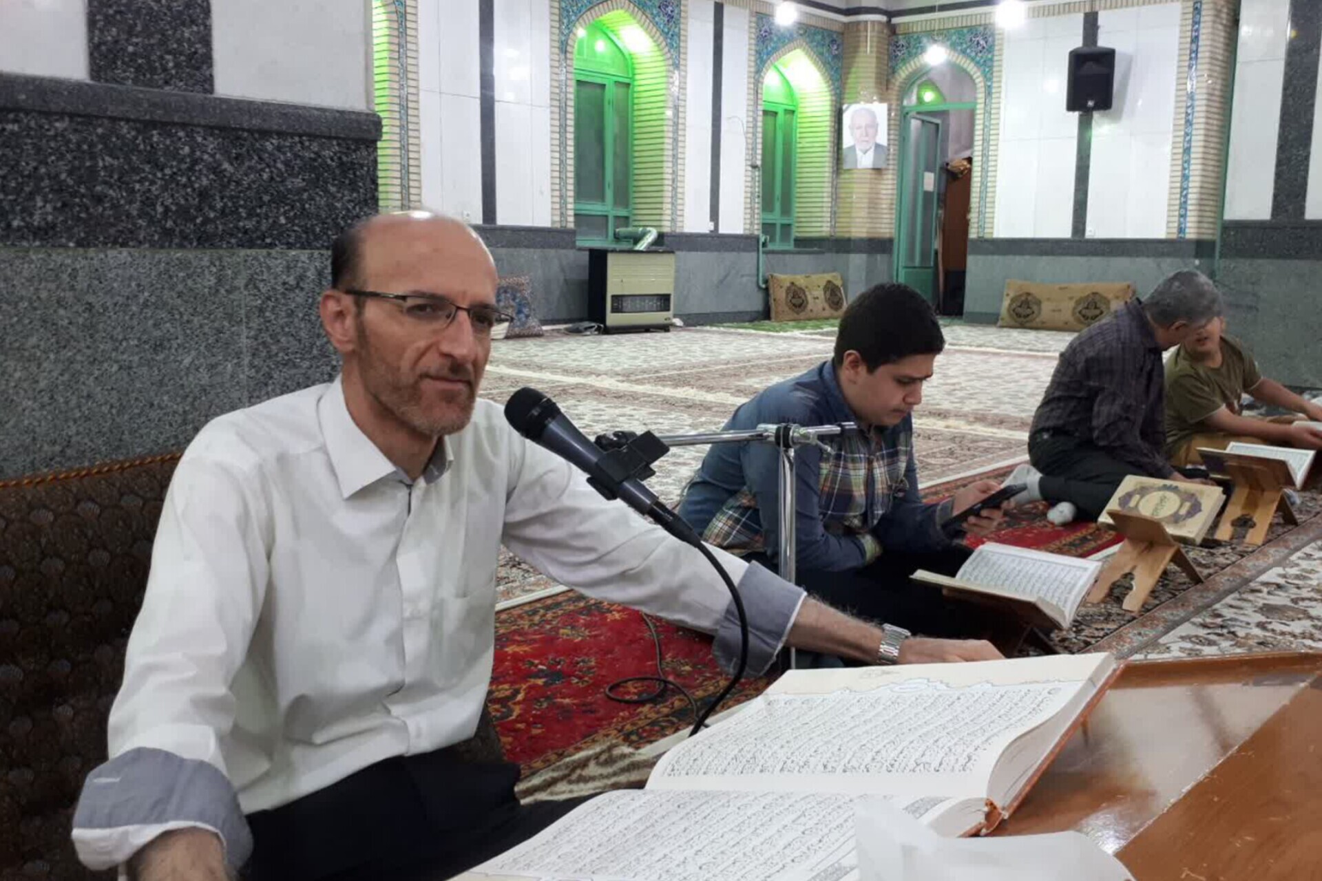 قاریان در تلاوت برای اوج‌گیری عجله نکنند+ عکس