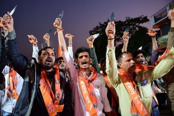 حمله وحشیانه هندوها به یک مسلمان