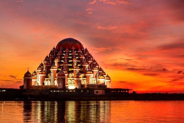 مسجدی با 99 گنبد ! + فیلم و عکس مسجدی با 99 گنبد ! + فیلم و عکس