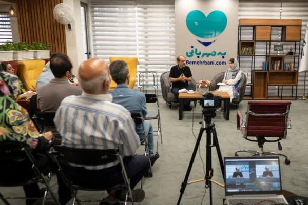 خدا بین ما و همسایه ایستاده است