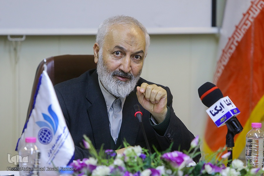 اسماعیل منصوری لاریجانی اسماعیل منصوری لاریجانی