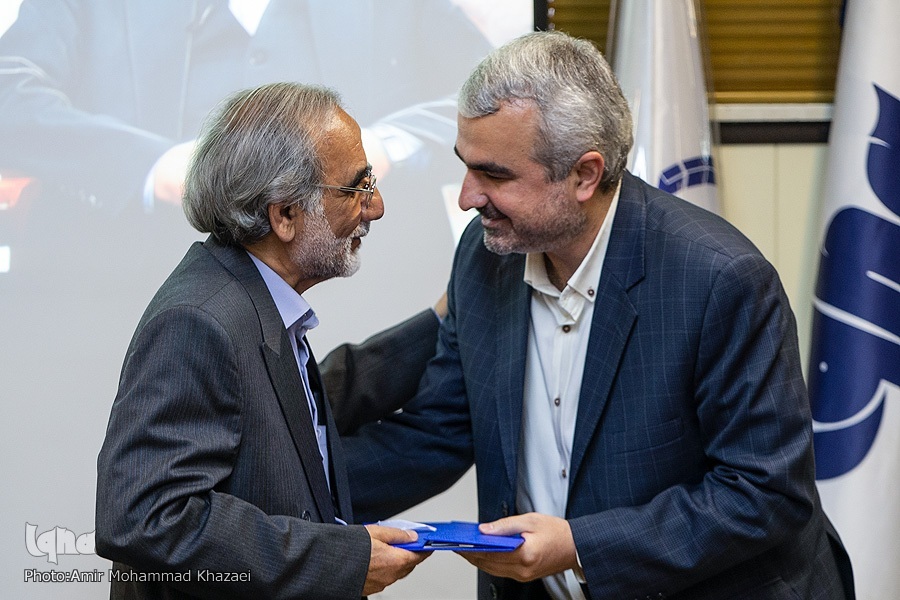 احمد حاجی شریف پیشکسوت قرآنی احمد حاجی شریف پیشکسوت قرآنی