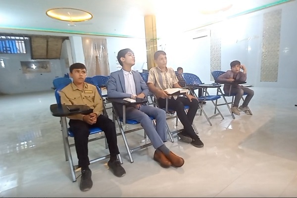 صوت و لحن ویژه پسران ۸ سال به بالا