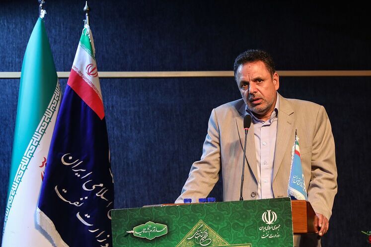 برگزیدگان هفتمین دوره مسابقات سراسری قرآن و نهجالبلاغه وزارت نفت معرفی و تجلیل شدند + فیلم و عکس برگزیدگان هفتمین دوره مسابقات سراسری قرآن و نهجالبلاغه وزارت نفت معرفی و تجلیل شدند + فیلم و عکس