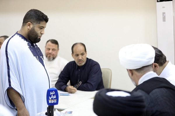 برپایی مراسم توجیهی و قرعهکشی اجرای قاریان مسابقات قرآن جایزه کربلا + فیلم برپایی مراسم توجیهی و قرعهکشی اجرای قاریان مسابقات قرآن جایزه کربلا + فیلم