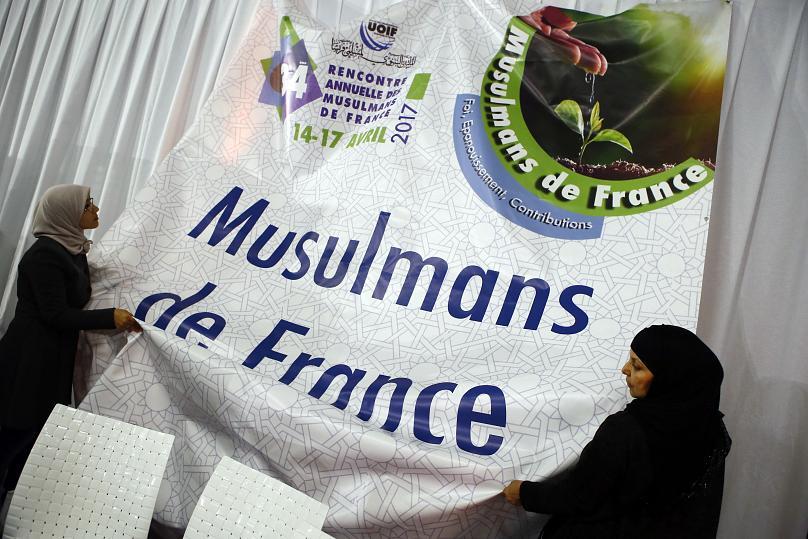 تداوم کلیشههای تحقیرآمیز سینمای فرانسه در به تصویر کشیدن شعائر اسلامی تداوم کلیشههای تحقیرآمیز سینمای فرانسه در به تصویر کشیدن شعائر اسلامی