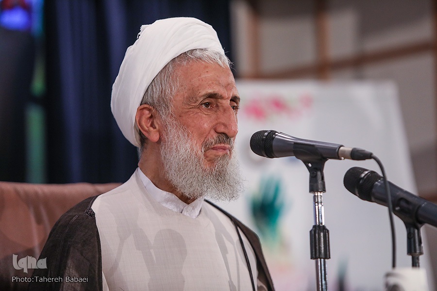 غدیر باید در شیوه زندگی و حکومت ما جاری باشد غدیر باید در شیوه زندگی و حکومت ما جاری باشد