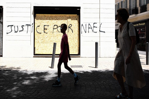 ریشه شورشهای اخیر فرانسه شکست ادغام جوامع است ریشه شورشهای اخیر فرانسه شکست ادغام جوامع است