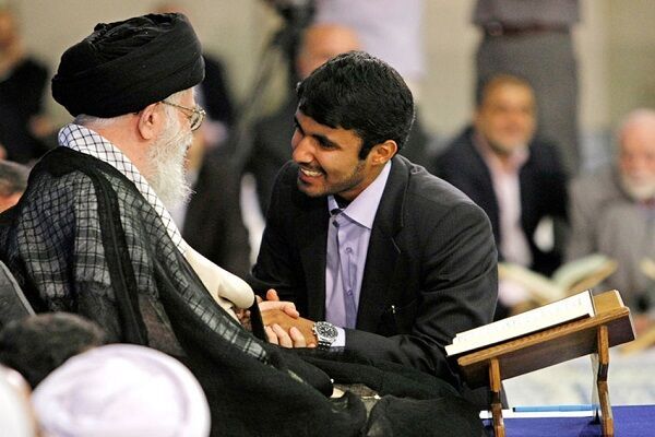 وحید غفرانیا در دیدار با رهبر انقلاب وحید غفرانیا در دیدار با رهبر انقلاب