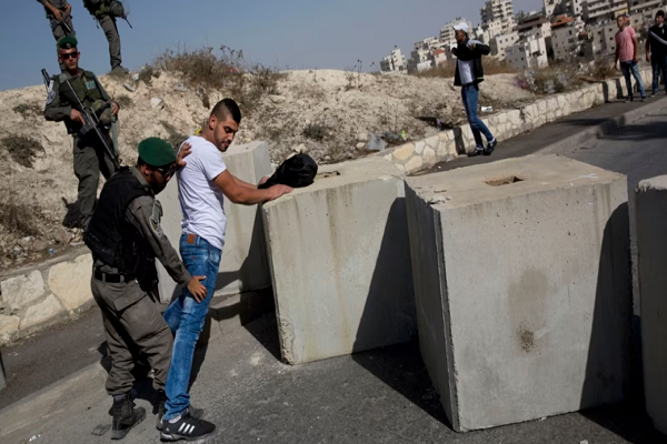 استراتژی نتانیاهو: حمایت از تشکیلات خودگردان فلسطین درکنار تضعیف آن استراتژی نتانیاهو: حمایت از تشکیلات خودگردان فلسطین درکنار تضعیف آن