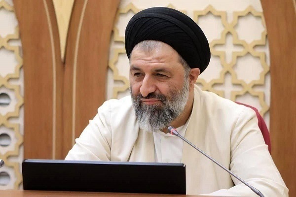 مسؤلین هیچ شأنی جز خدمتگزاری به مردم ندارند