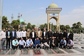 عکس | ادای احترام رئیس جهاددانشگاهی گلستان به مقام شامخ شهدا