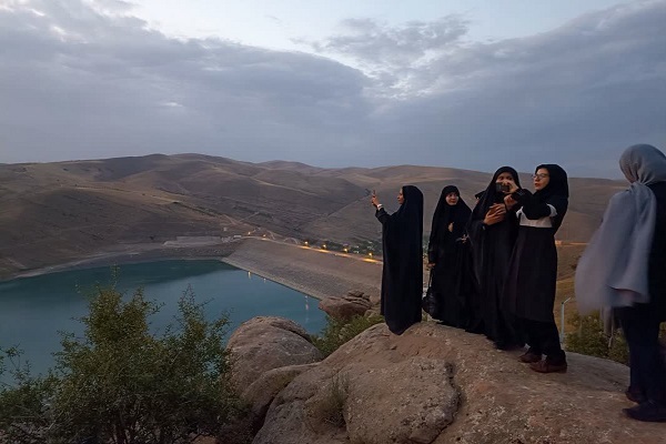 نگاهی به برنامههای جنبی جشنواره ملی قرآن دانشجویان نگاهی به برنامههای جنبی جشنواره ملی قرآن دانشجویان