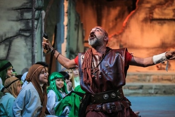 پنجشنبه //// نمایشی عاشوایی که 33 سال با مخاطب خدا را فریاد می‌زند