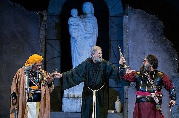 پنجشنبه //// نمایشی عاشوایی که 33 سال با مخاطب خدا را فریاد می‌زند