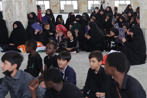 تجمع همسران و فرزندان طلاب غیرایرانی جامعةالمصطفی برگزار شد تجمع همسران و فرزندان طلاب غیرایرانی جامعةالمصطفی برگزار شد