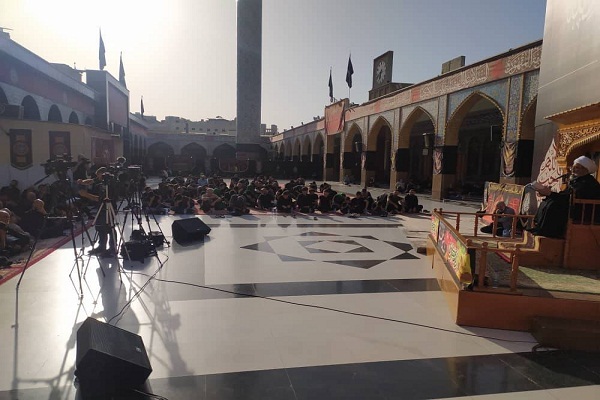 حضور عزاداران حسینی در حرم حضرت زینب(س) + فیلم/اماده حضور عزاداران حسینی در حرم حضرت زینب(س) + فیلم/اماده