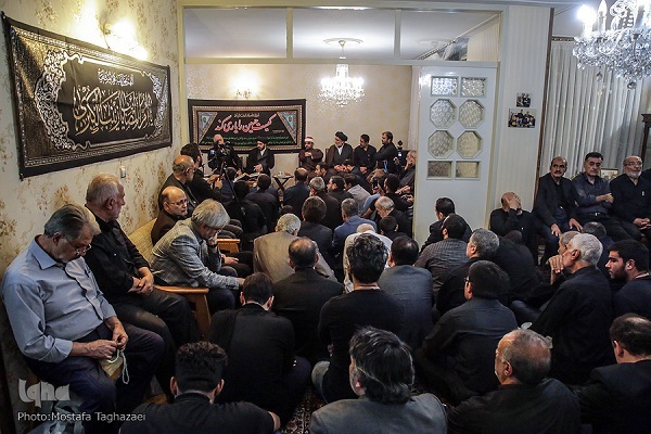 سوگ‌نشینی قاریان قرآن در شب سوم عزای سیدالشهداء(ع) برگزار می‌شود
