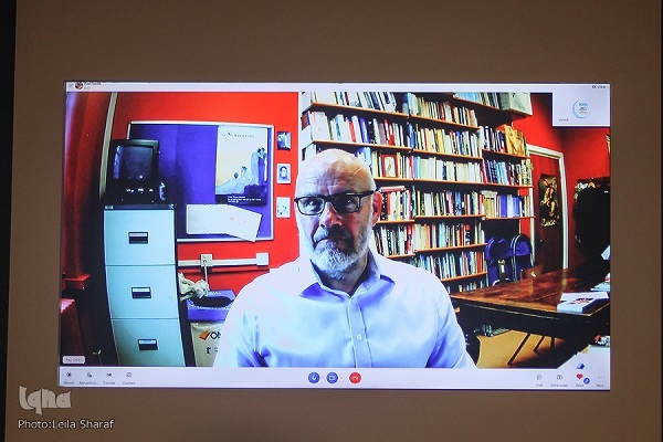 ردپای مسائل سیاسی در ممنوعیتهای اخیر برای دختران مسلمان در فرانسه ردپای مسائل سیاسی در ممنوعیتهای اخیر برای دختران مسلمان در فرانسه