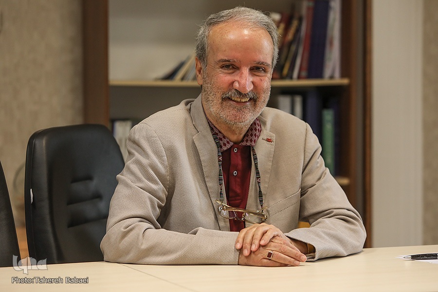 جنگ چیزی نیست که تلویزیون نشان می‌دهد!