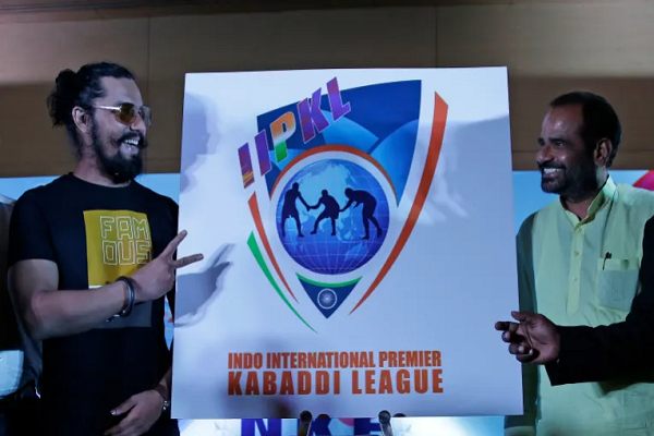 توهین و تهدید علیه نماینده مسلمان در پارلمان هند