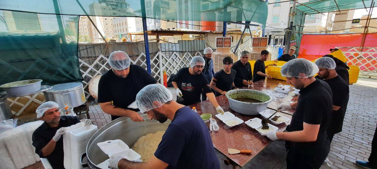 خدمت رسانی موکب استانداری تهران در نجف اشرف خدمت رسانی موکب استانداری تهران در نجف اشرف