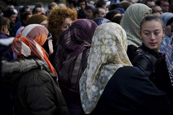 در اروپا پوشیدن لباس مذهبی در کلاس چه قوانینی دارد؟ در اروپا پوشیدن لباس مذهبی در کلاس چه قوانینی دارد؟