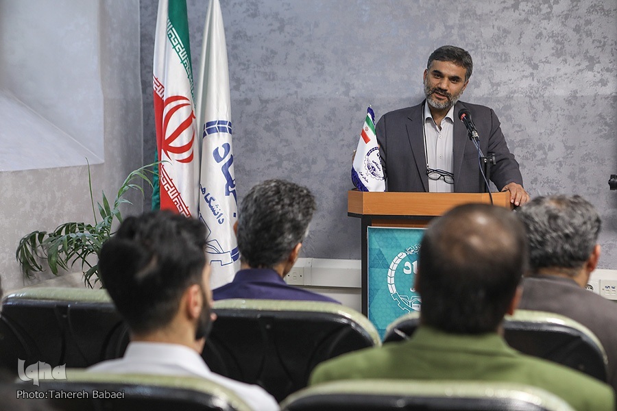 مرکز فرهنگی زندهیاد کاظمی آشتیانی در دانشگاه تهران افتتاح شد مرکز فرهنگی زندهیاد کاظمی آشتیانی در دانشگاه تهران افتتاح شد